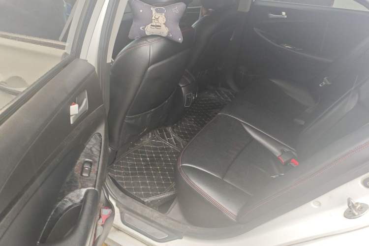 Used Hyundai Sonata 2011 2.0L Automatic Leading Edition Left Rear Seat