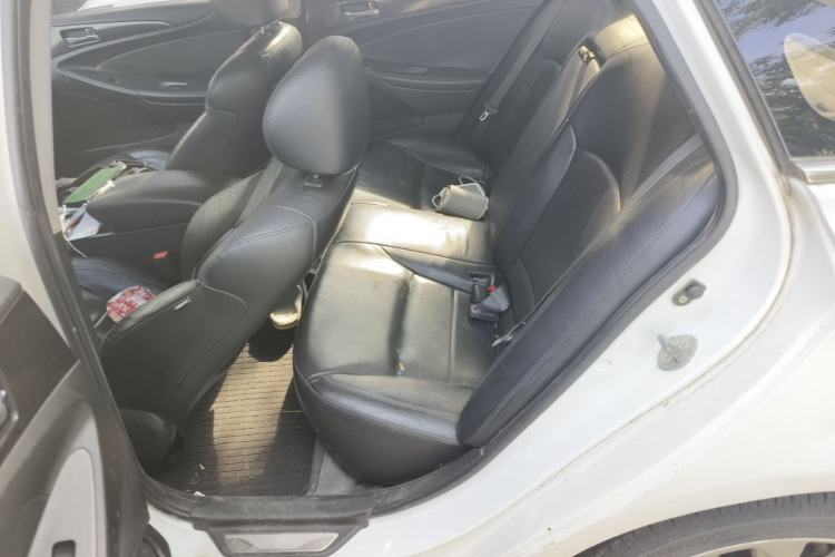 Used Hyundai Sonata 2011 2.0L Automatic Luxury Edition Left Rear Seat