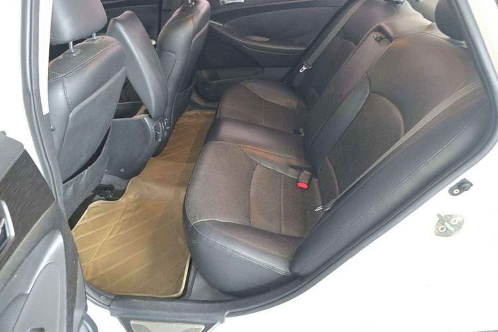 Used Hyundai Sonata 2011 2.0L Automatic Leading Edition Left Rear Seat