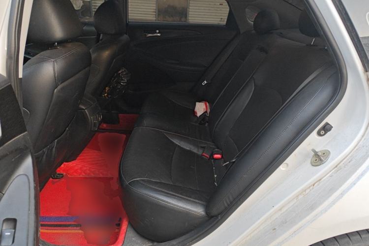 Used Hyundai Sonata 2011 2.0L Automatic Prestige Edition Left Rear Seat