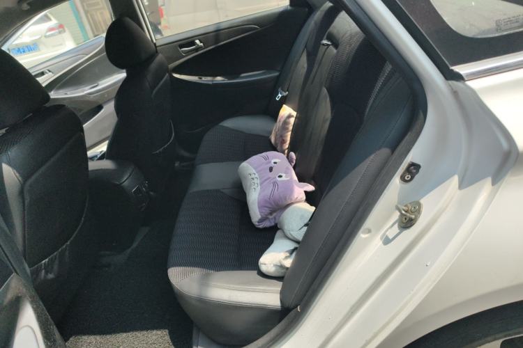 Used Hyundai Sonata 2011 2.0L Automatic Leading Edition Left Rear Seat