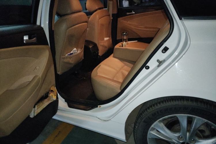 Used Hyundai Sonata 2011 2.0L Automatic Fashion Edition Left Rear Seat