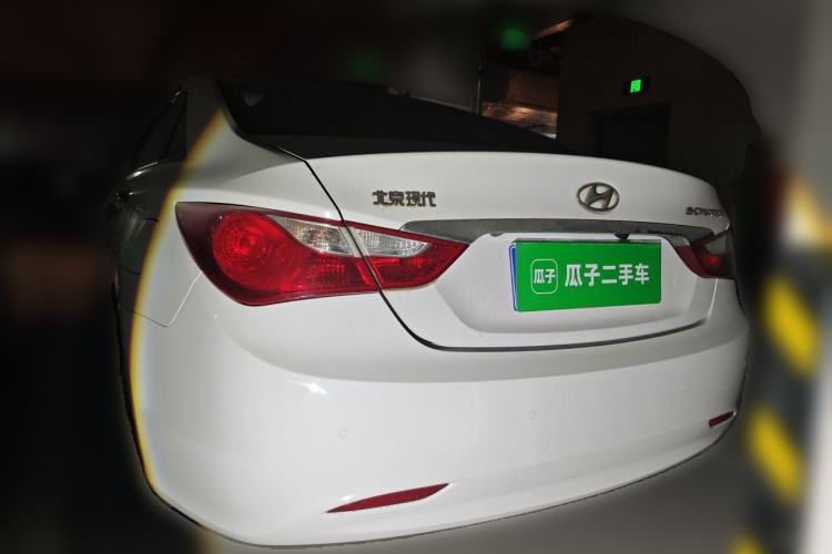 Used Hyundai Sonata 2011 2.0L Automatic Luxury Edition Rear