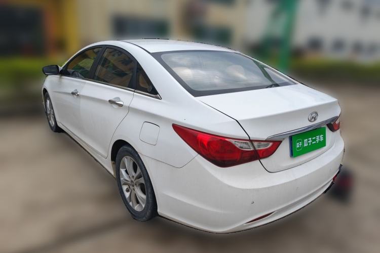 Used Hyundai Sonata 2011 2.0L Automatic Luxury Edition Rear Left 45 Deg