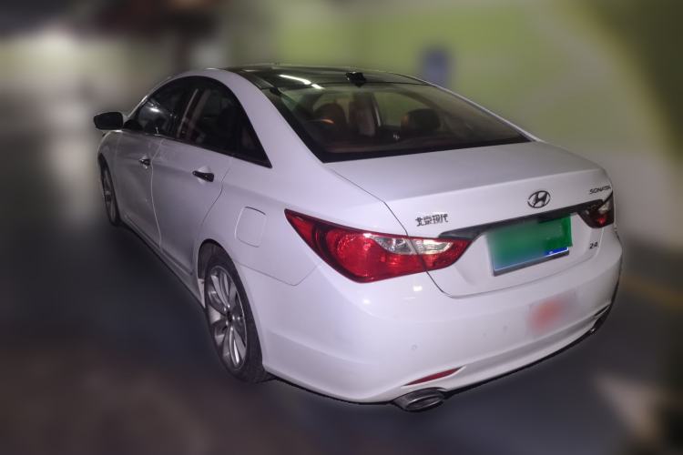 Used Hyundai Sonata 2011 2.4L Automatic Top-Tier Version Rear Left 45 Deg