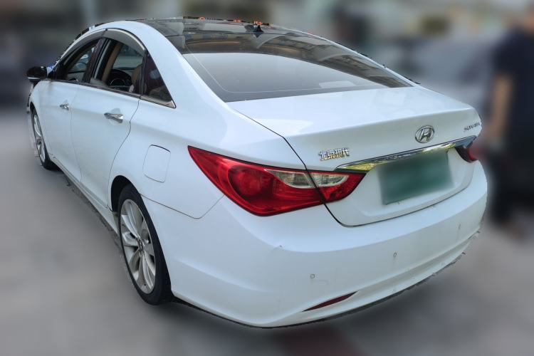 Used Hyundai Sonata 2011 2.0L Automatic Top-Grade Version Rear Left 45 Deg