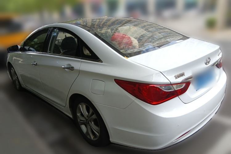 Used Hyundai Sonata 2011 2.0L Automatic Luxury Edition Rear Left 45 Deg