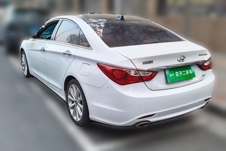 Used Hyundai Sonata 2011 2.4L Automatic Top-Tier Version Rear Left 45 Deg