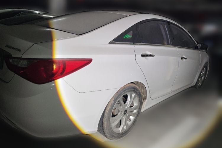 Used Hyundai Sonata 2011 2.0L Automatic Luxury Edition Rear Right 45 Deg