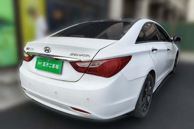 Used Hyundai Sonata 2011 2.0L Automatic Luxury Edition Rear Right 45 Deg