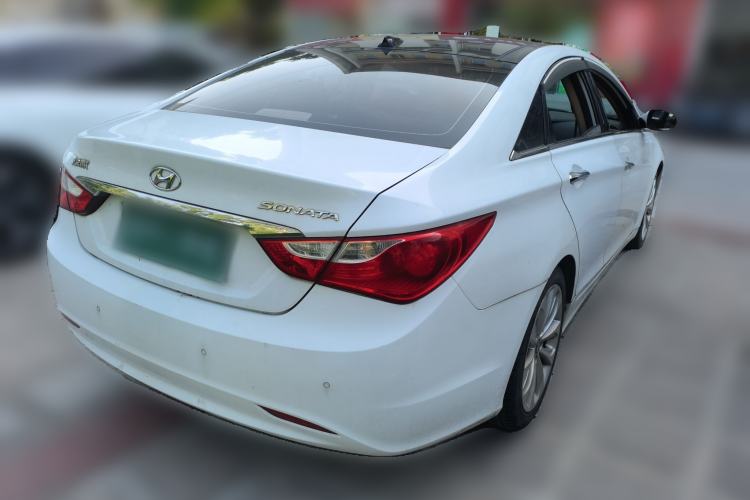 Used Hyundai Sonata 2011 2.0L Automatic Top-Grade Version Rear Right 45 Deg