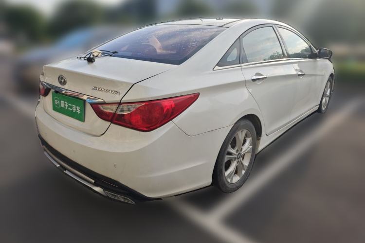 Used Hyundai Sonata 2011 2.0L Automatic Luxury Edition Rear Right 45 Deg