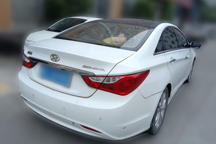 Used Hyundai Sonata 2011 2.0L Automatic Luxury Edition Rear Right 45 Deg
