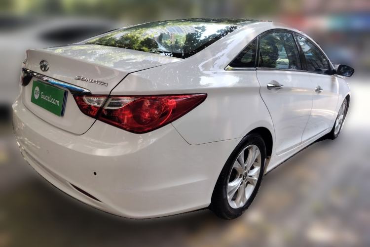 Used Hyundai Sonata 2011 2.0L Automatic Luxury Edition Rear Right 45 Deg
