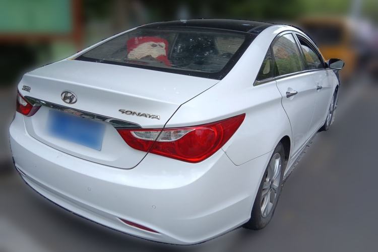 Used Hyundai Sonata 2011 2.0L Automatic Luxury Edition Rear Right 45 Deg