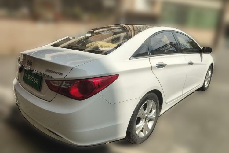 Used Hyundai Sonata 2011 2.0L Automatic Luxury Edition Rear Right 45 Deg