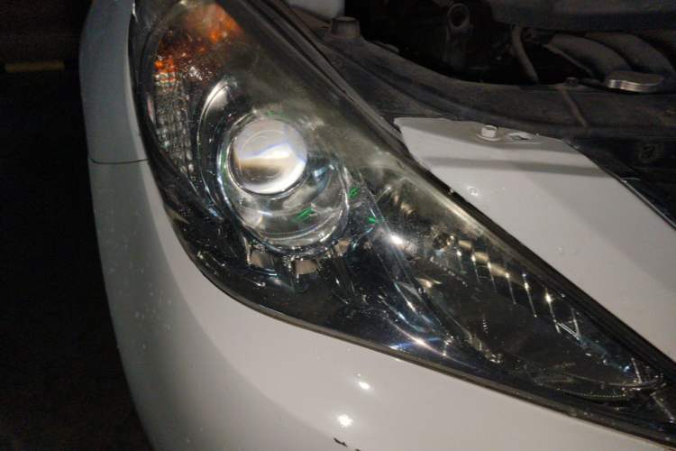 Used Hyundai Sonata 2011 2.0L Automatic Fashion Edition Right Front Headlight