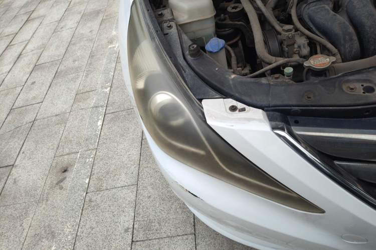 Used Hyundai Sonata 2011 2.0L Automatic Prestige Edition Right Front Headlight