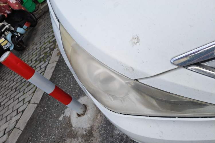 Used Hyundai Sonata 2011 2.0L Automatic Fashion Edition Right Front Headlight