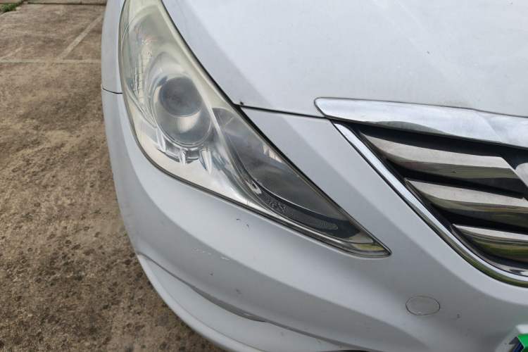 Used Hyundai Sonata 2011 2.0L Automatic Luxury Edition Right Front Headlight
