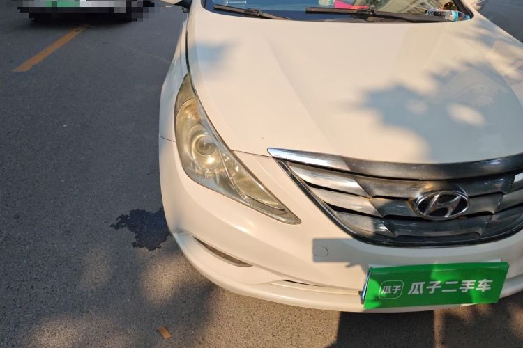 Used Hyundai Sonata 2011 2.0L Automatic Luxury Edition Right Front Headlight