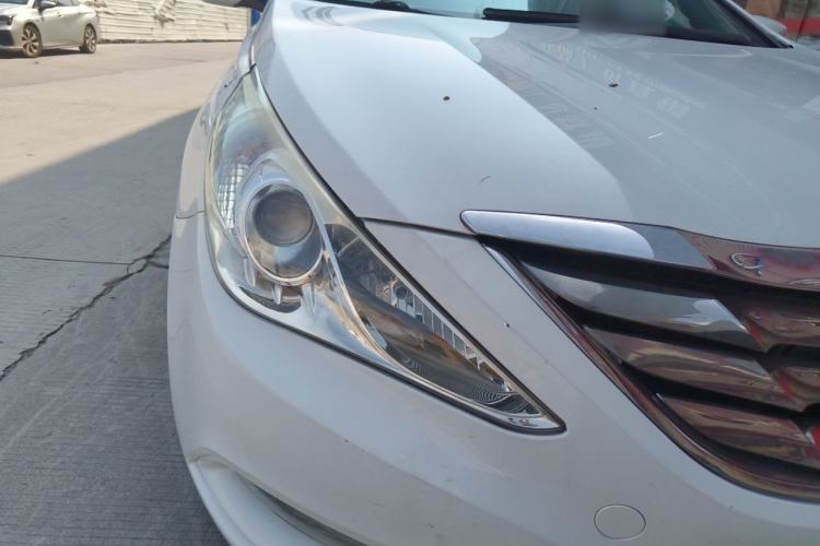 Used Hyundai Sonata 2011 2.0L Automatic Supreme Edition Right Front Headlight