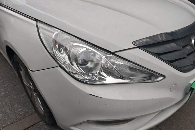 Used Hyundai Sonata 2011 2.0L Automatic Leading Edition Right Front Headlight