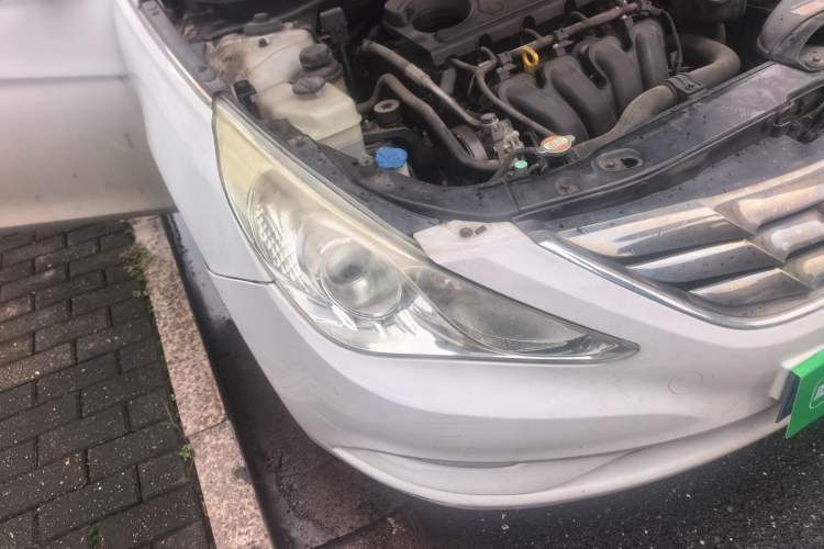 Used Hyundai Sonata 2011 2.0L Automatic Leading Edition Right Front Headlight