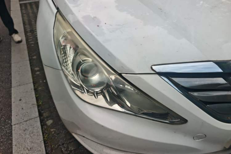 Used Hyundai Sonata 2011 2.0L Automatic Leading Edition Right Front Headlight