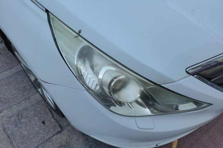 Used Hyundai Sonata 2011 2.0L Automatic Top-Grade Version Right Front Headlight