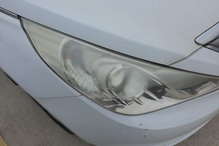 Used Hyundai Sonata 2011 2.0L Automatic Leading Edition Right Front Headlight