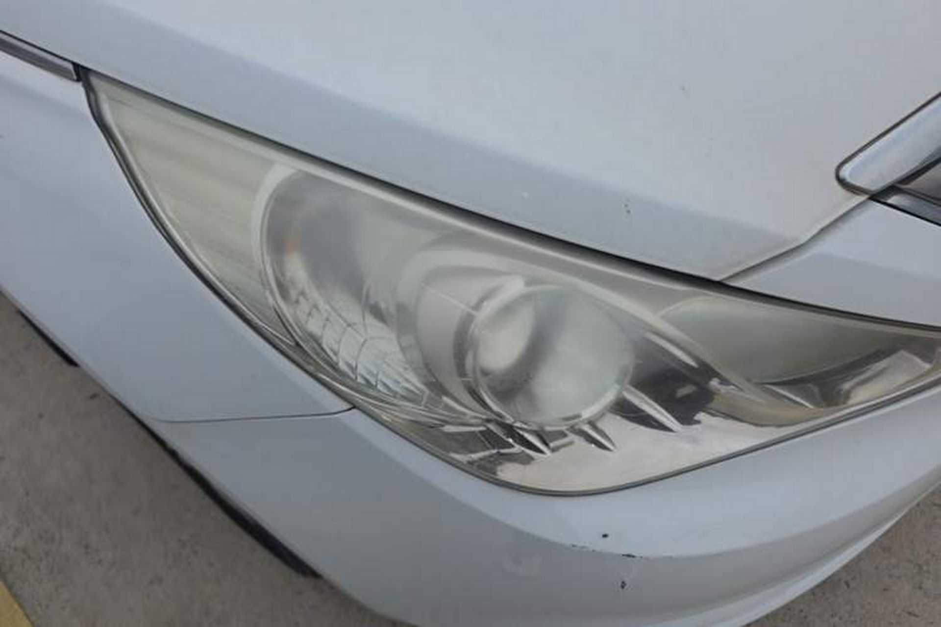 Used Hyundai Sonata 2011 2.0L Automatic Leading Edition Right Front Headlight