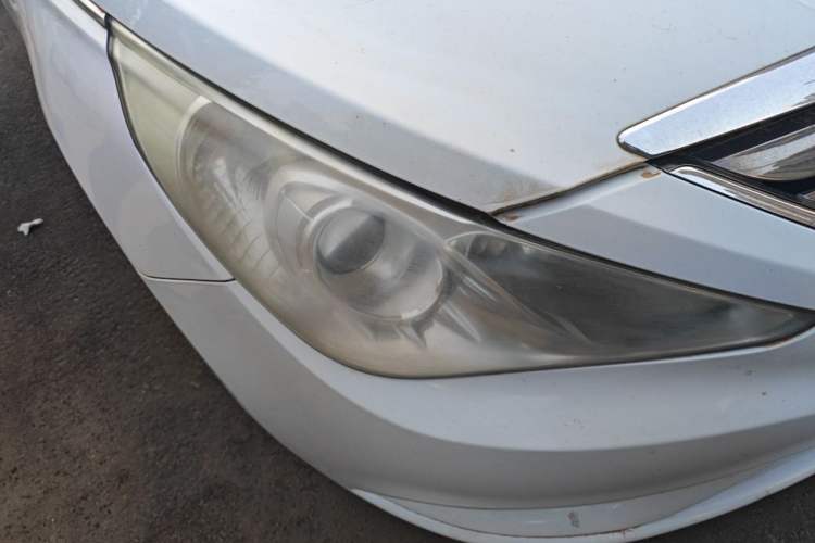 Used Hyundai Sonata 2011 2.0L Automatic Prestige Edition Right Front Headlight