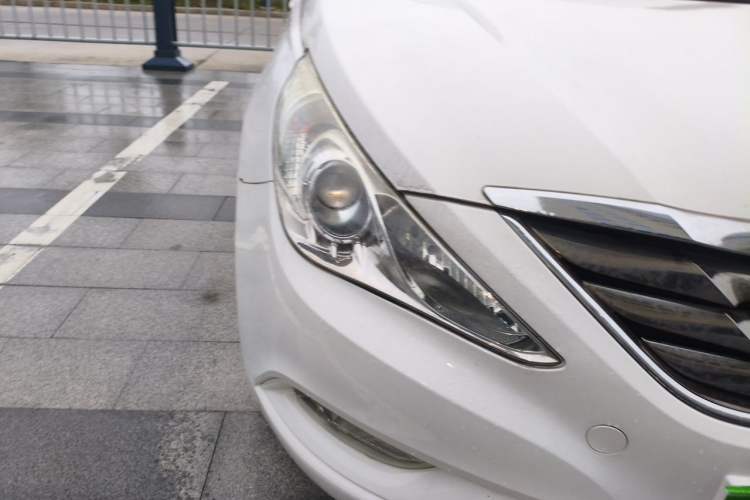 Used Hyundai Sonata 2011 2.0L Automatic Fashion Edition Right Front Headlight