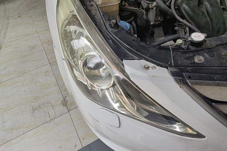 Used Hyundai Sonata 2011 2.0L Automatic Top-Grade Version Right Front Headlight