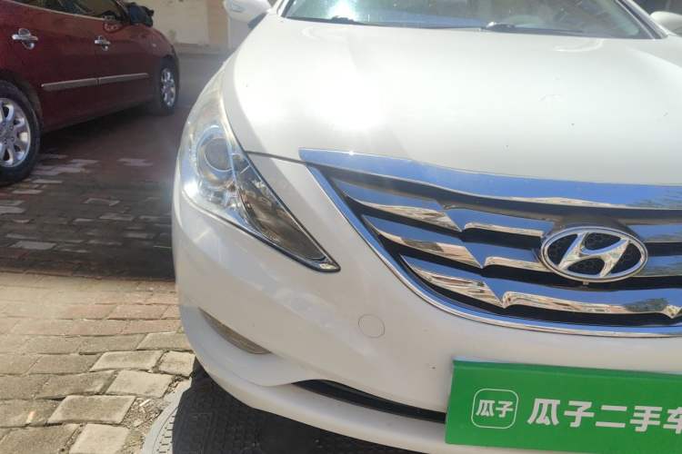Used Hyundai Sonata 2011 2.0L Automatic Fashion Edition Right Front Headlight