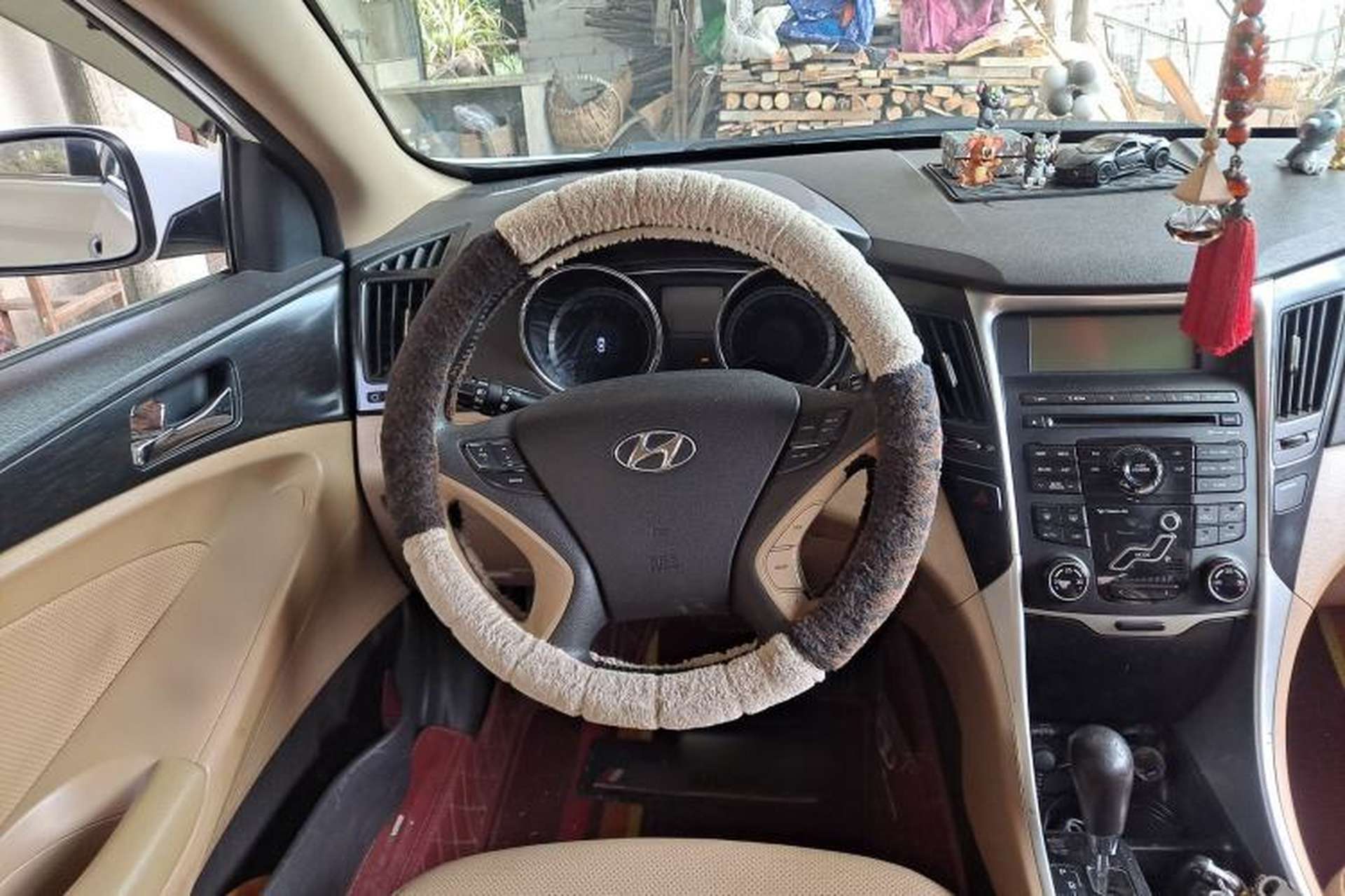 Used Hyundai Sonata 2011 2.0L Automatic Top-Grade Version Steering Wheel