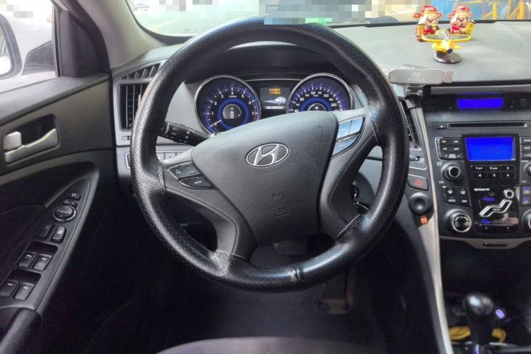 Used Hyundai Sonata 2011 2.0L Automatic Leading Edition Steering Wheel