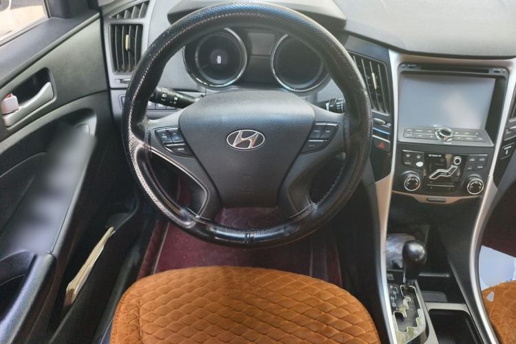 Used Hyundai Sonata 2011 2.0L Automatic Leading Edition Steering Wheel