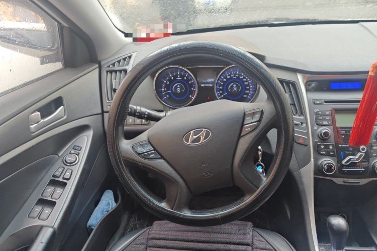 Used Hyundai Sonata 2011 2.0L Automatic Leading Edition Steering Wheel