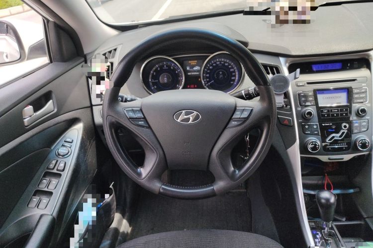 Used Hyundai Sonata 2011 2.0L Automatic Leading Edition Steering Wheel