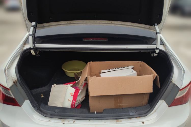 Used Hyundai Sonata 2011 2.0L Automatic Prestige Edition Trunk