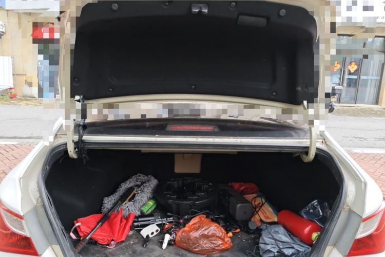 Used Hyundai Sonata 2011 2.0L Automatic Leading Edition Trunk