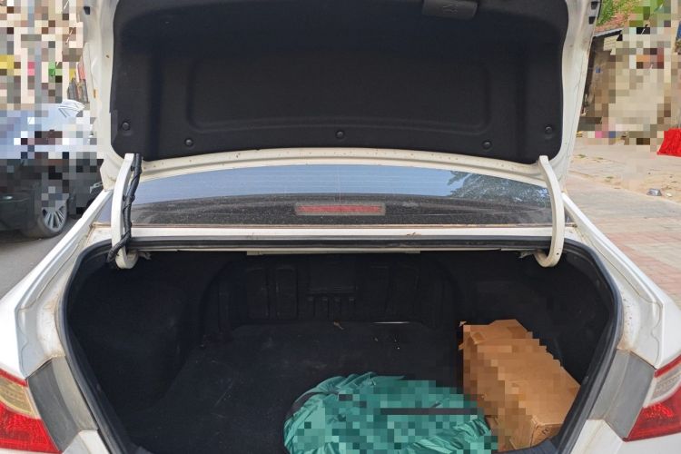 Used Hyundai Sonata 2011 2.0L Automatic Prestige Edition Trunk