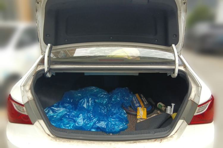 Used Hyundai Sonata 2011 2.0L Automatic Luxury Edition Trunk