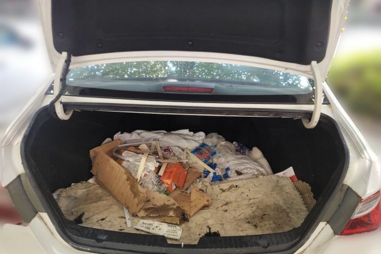 Used Hyundai Sonata 2011 2.0L Automatic Luxury Edition Trunk