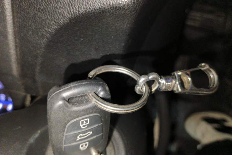 Used Hyundai Sonata 2011 2.0L Automatic Fashion Edition Vehicle Key