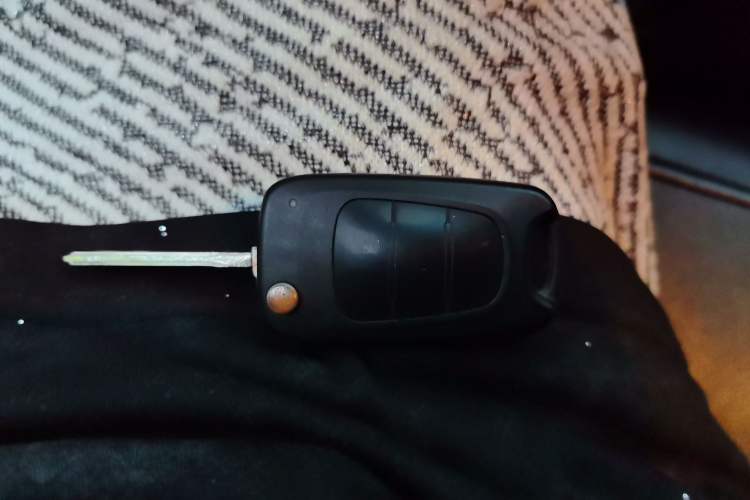 Used Hyundai Sonata 2011 2.0L Automatic Leading Edition Vehicle Key
