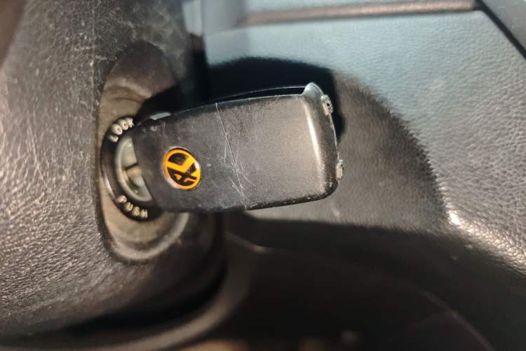 Used Hyundai Sonata 2011 2.0L Automatic Leading Edition Vehicle Key
