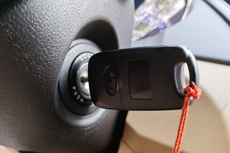 Used Hyundai Sonata 2011 2.0L Automatic Leading Edition Vehicle Key